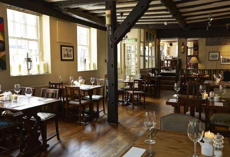 Ye Olde Talbot Hotel By Greene King Inns Worcester Exteriör bild